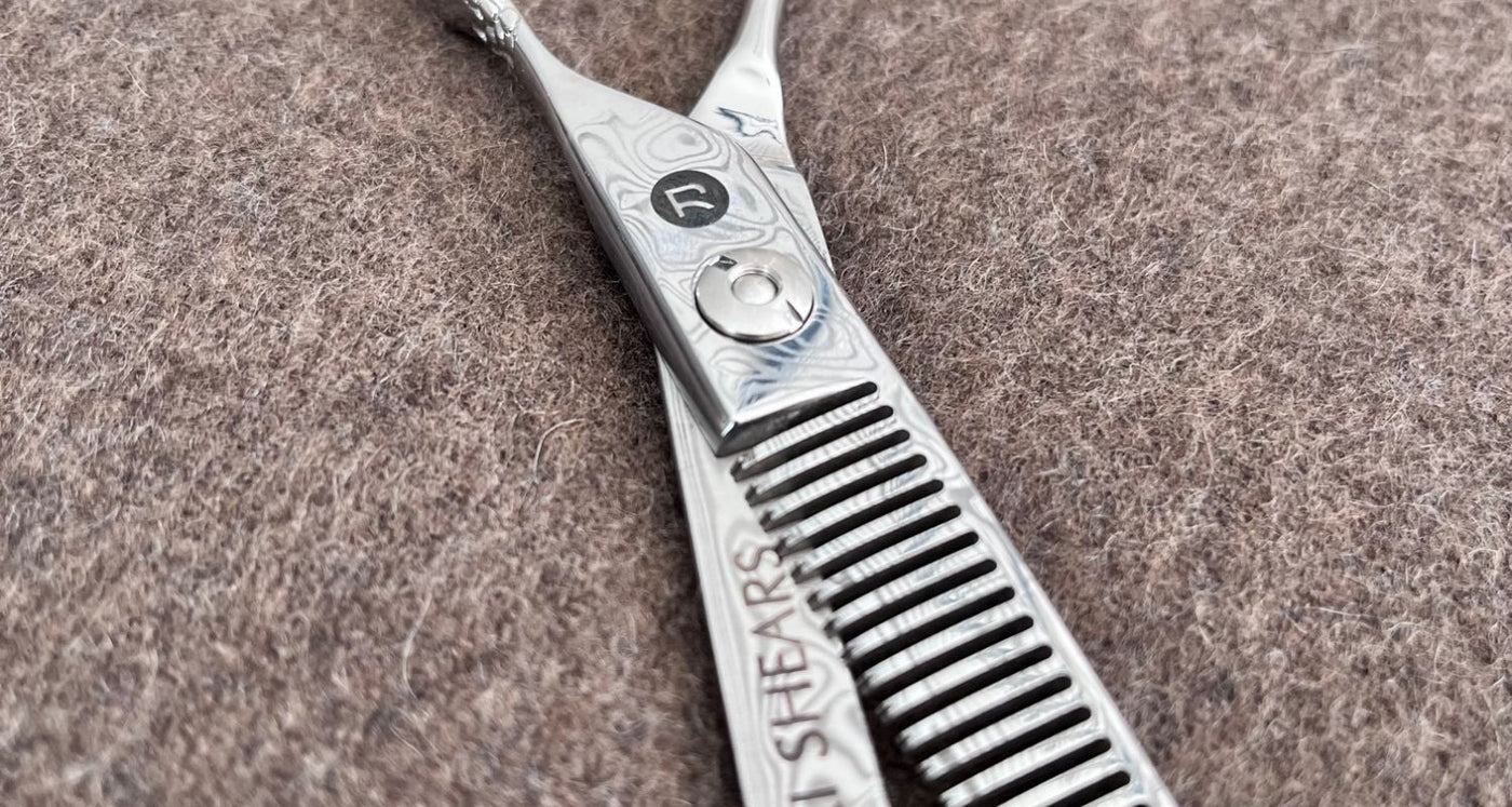 The Benefits and Techniques of Using Hair Thinning and Texturizing Shears